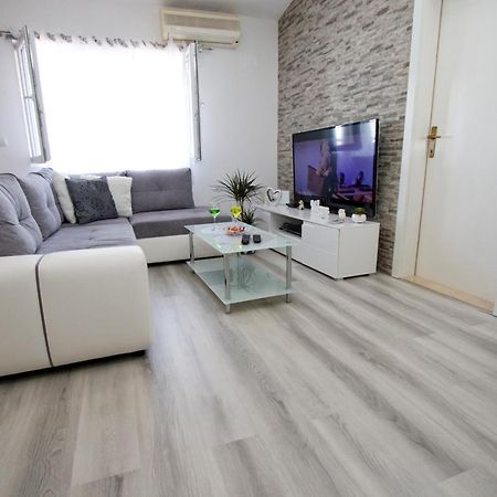 Apartment Toni Makarska Exterior photo