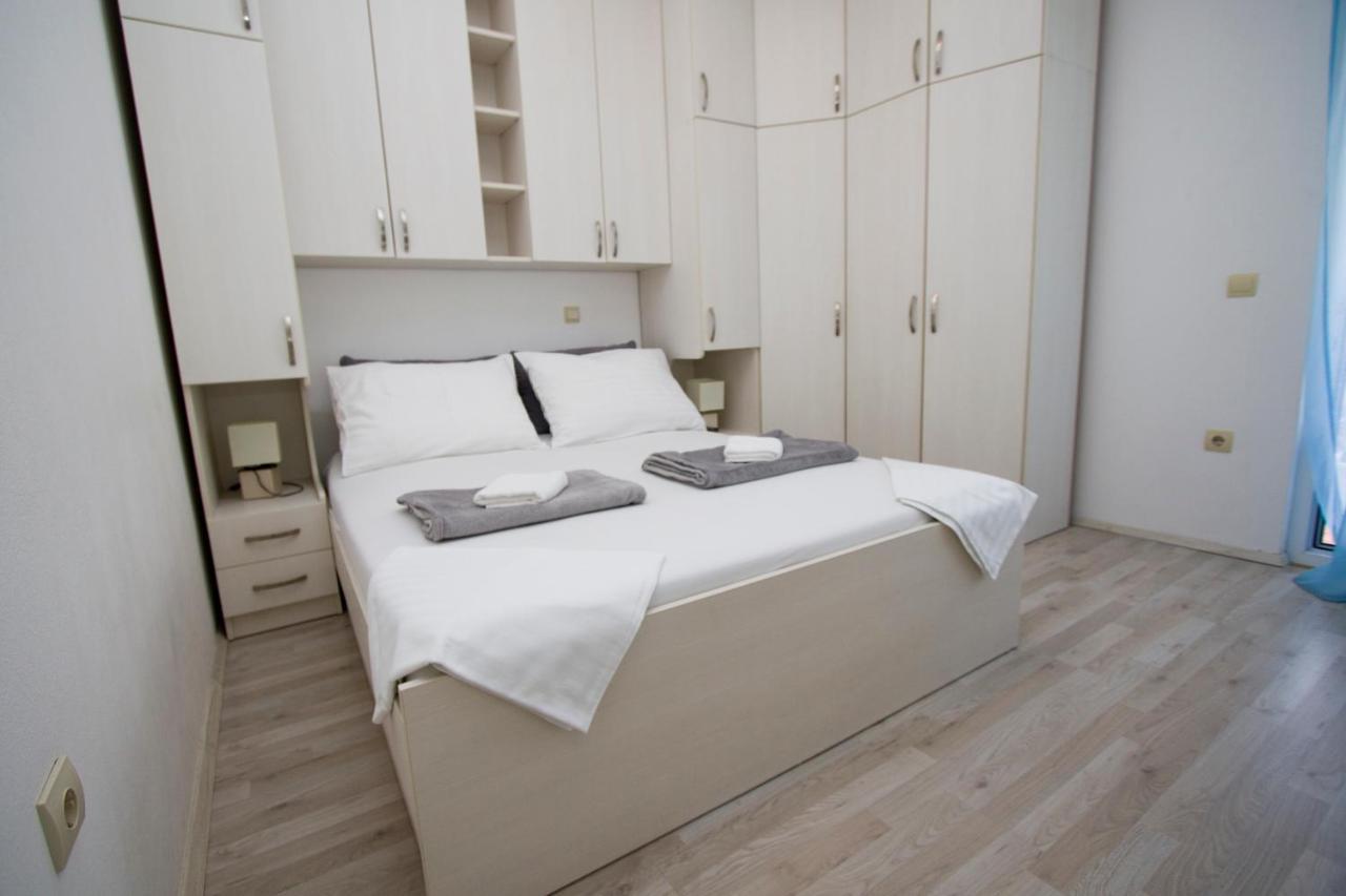 Apartment Toni Makarska Exterior photo
