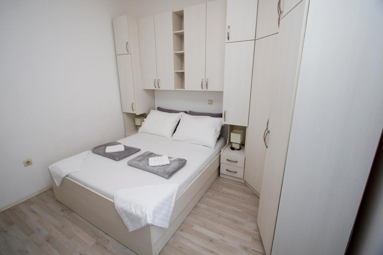 Apartment Toni Makarska Exterior photo